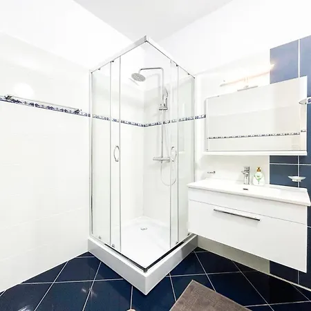 Marina Blu شقة دراس