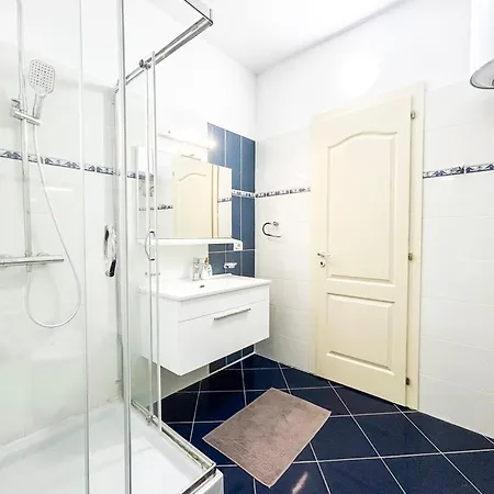 Marina Blu شقة دراس